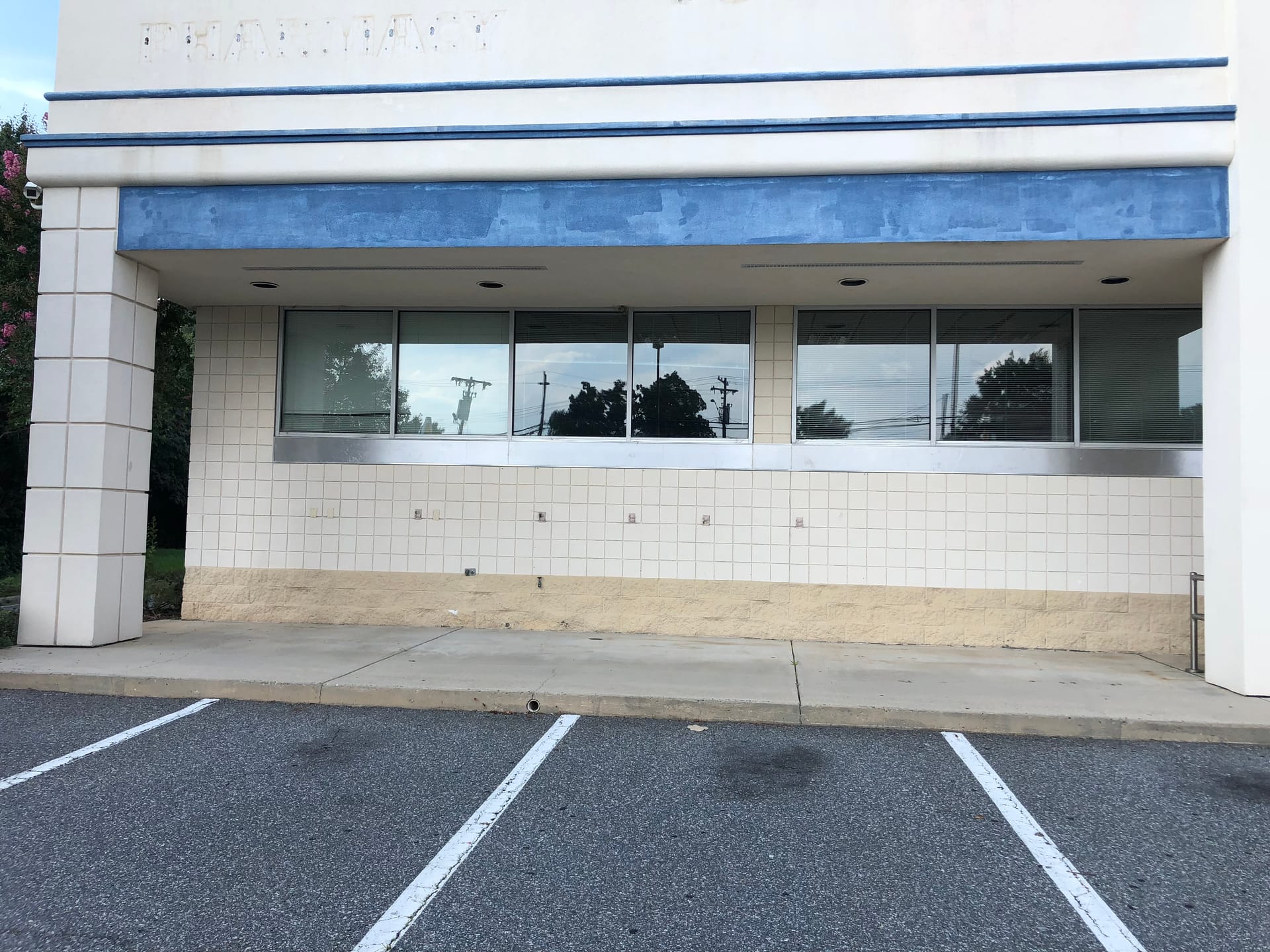 Goodwill Industries - West Market St gallery image 32