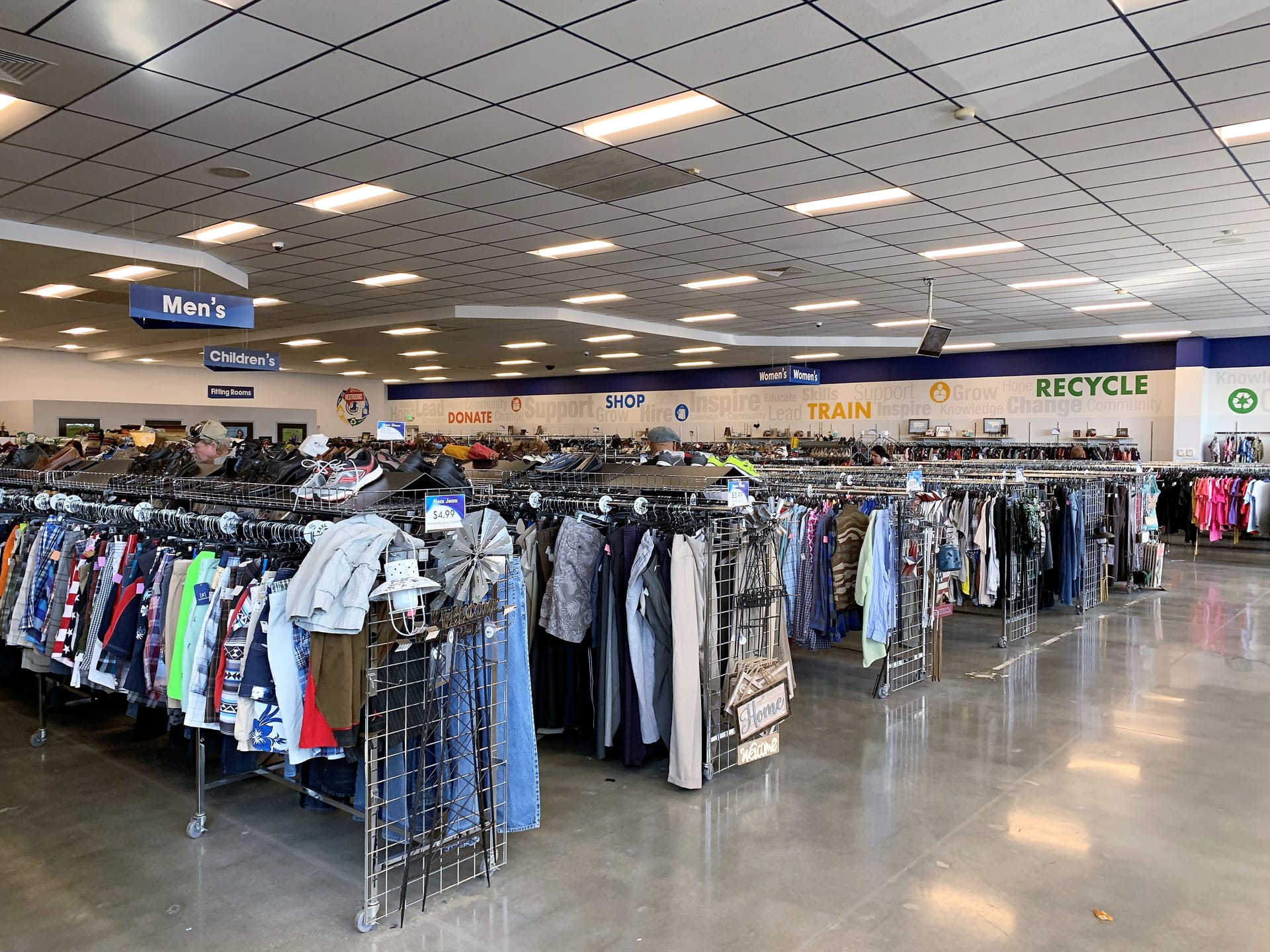 Goodwill Industries - West Market St gallery image 40