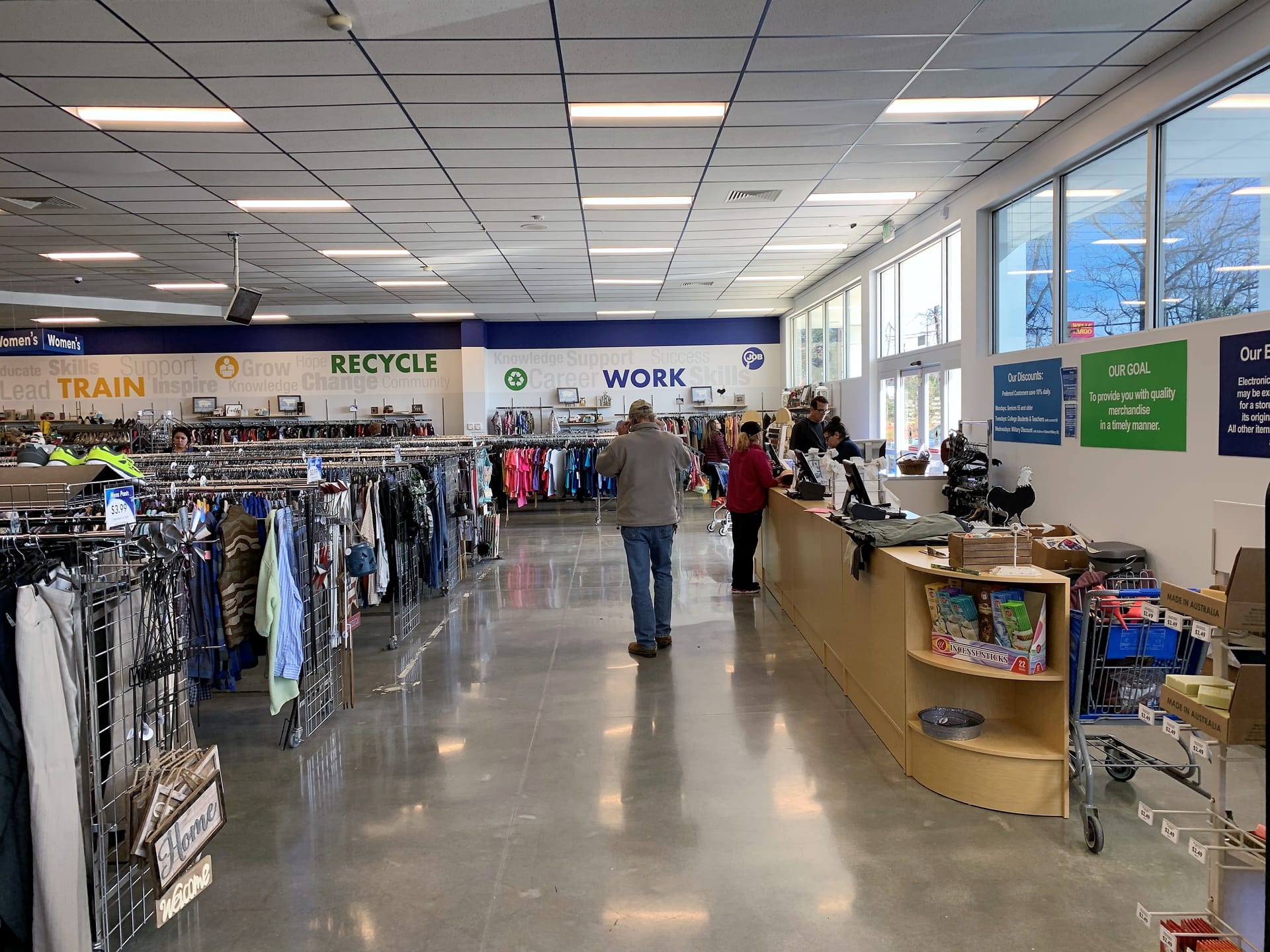 Goodwill Industries - West Market St gallery image 41